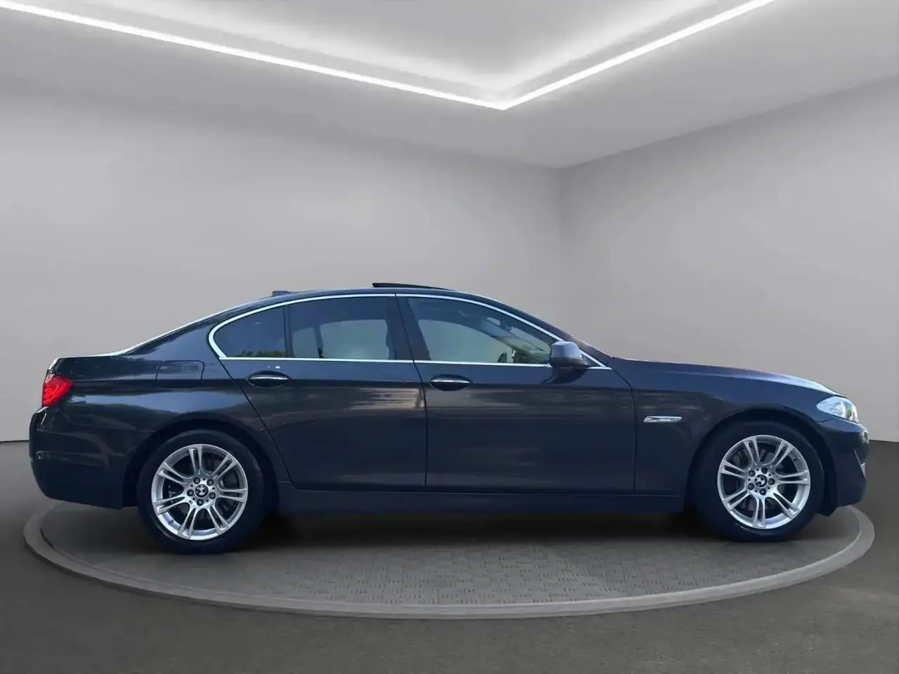 BMW 530d sedanas – 3
