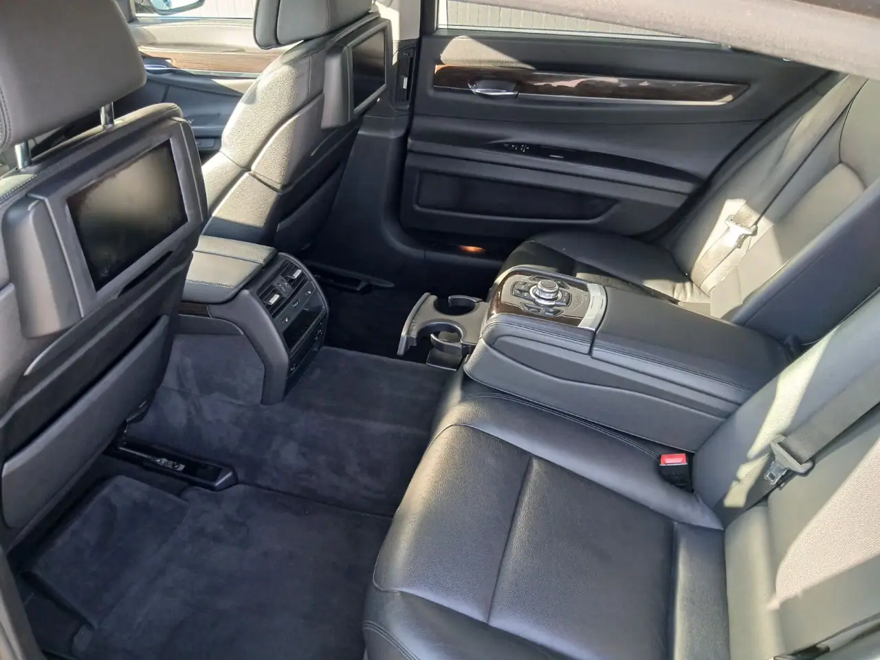 BMW 7 Long limuzinas – 7