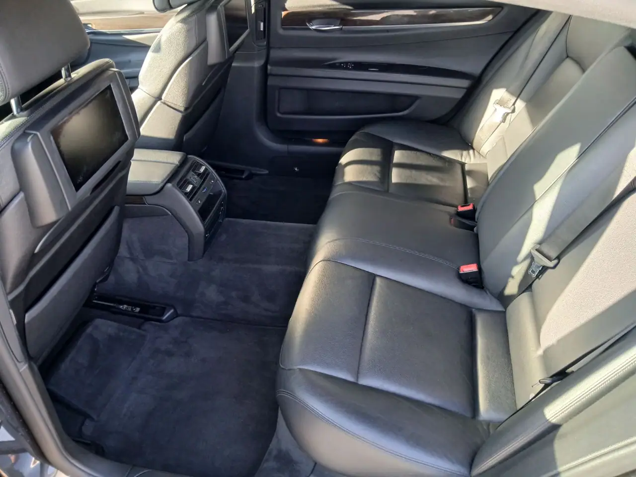 BMW 7 Long limuzinas – 8