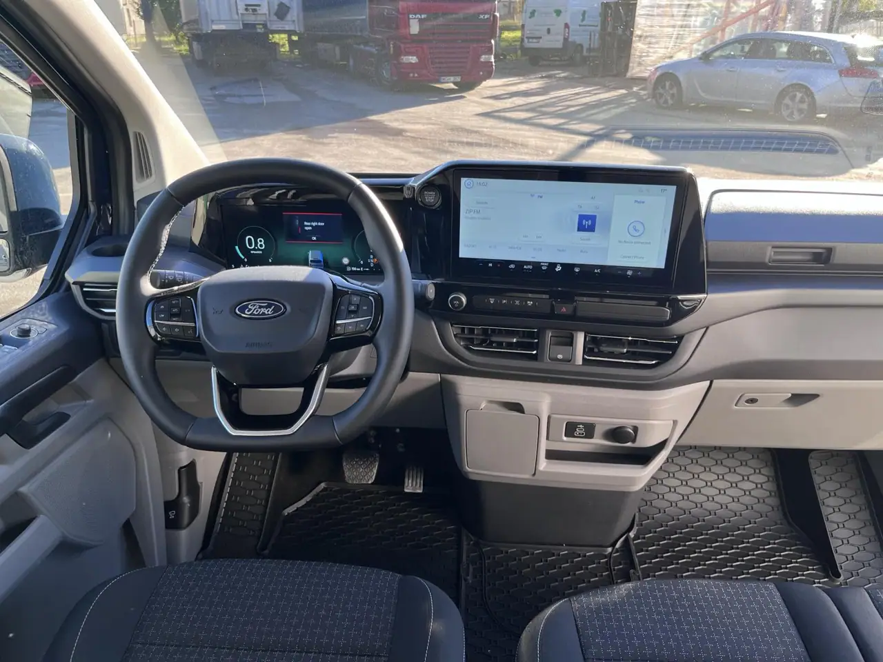 Ford Tourneo Custom 2025 · 9 vietų · automatinė – 6