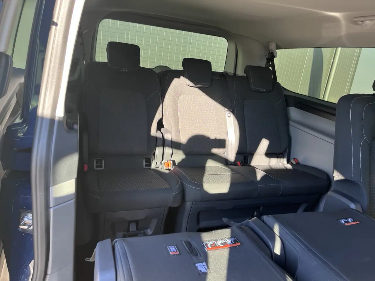 Ford Tourneo Custom 2025 · 9 vietų · automatinė – 8
