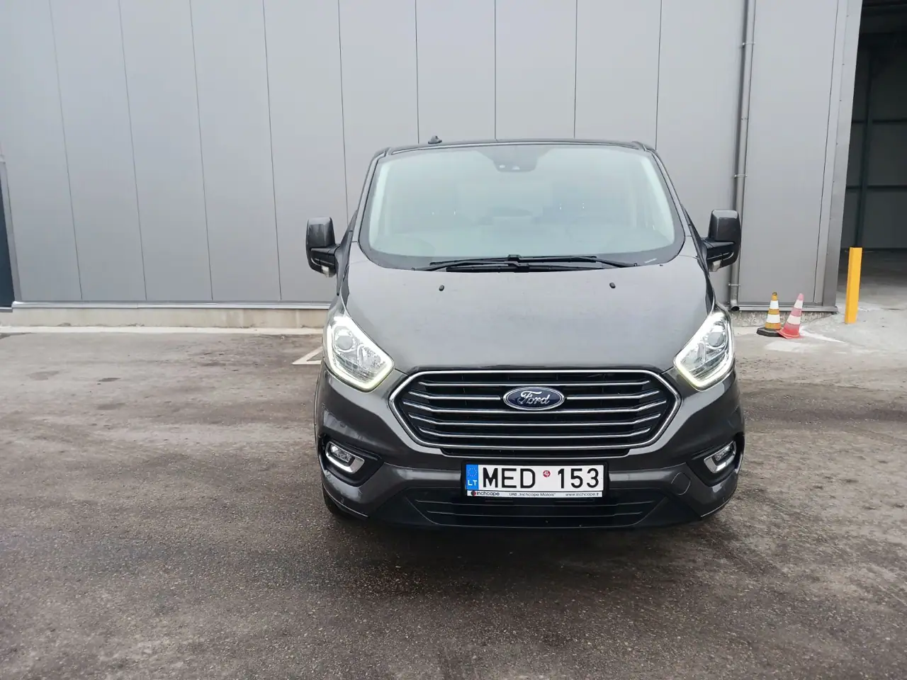 Ford Tourneo Custom 8 vietos · automatinė – 2
