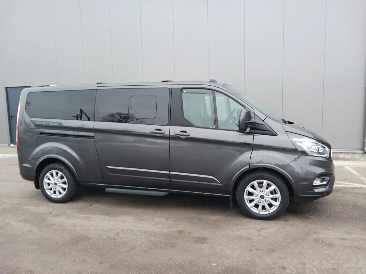 Ford Tourneo Custom 8 vietos · automatinė – 10