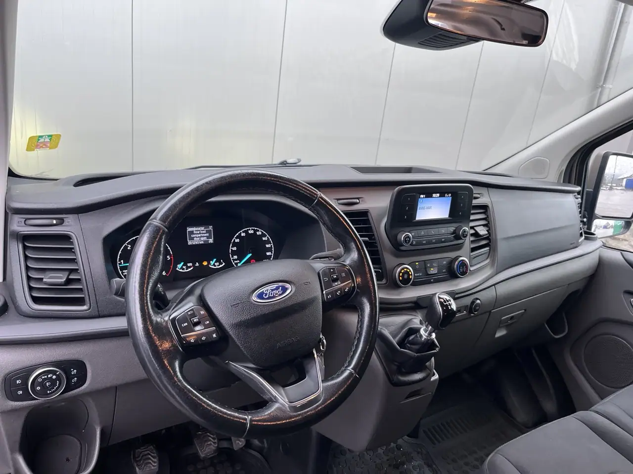 Ford Tourneo Custom 9 vietos · mechaninė – 4