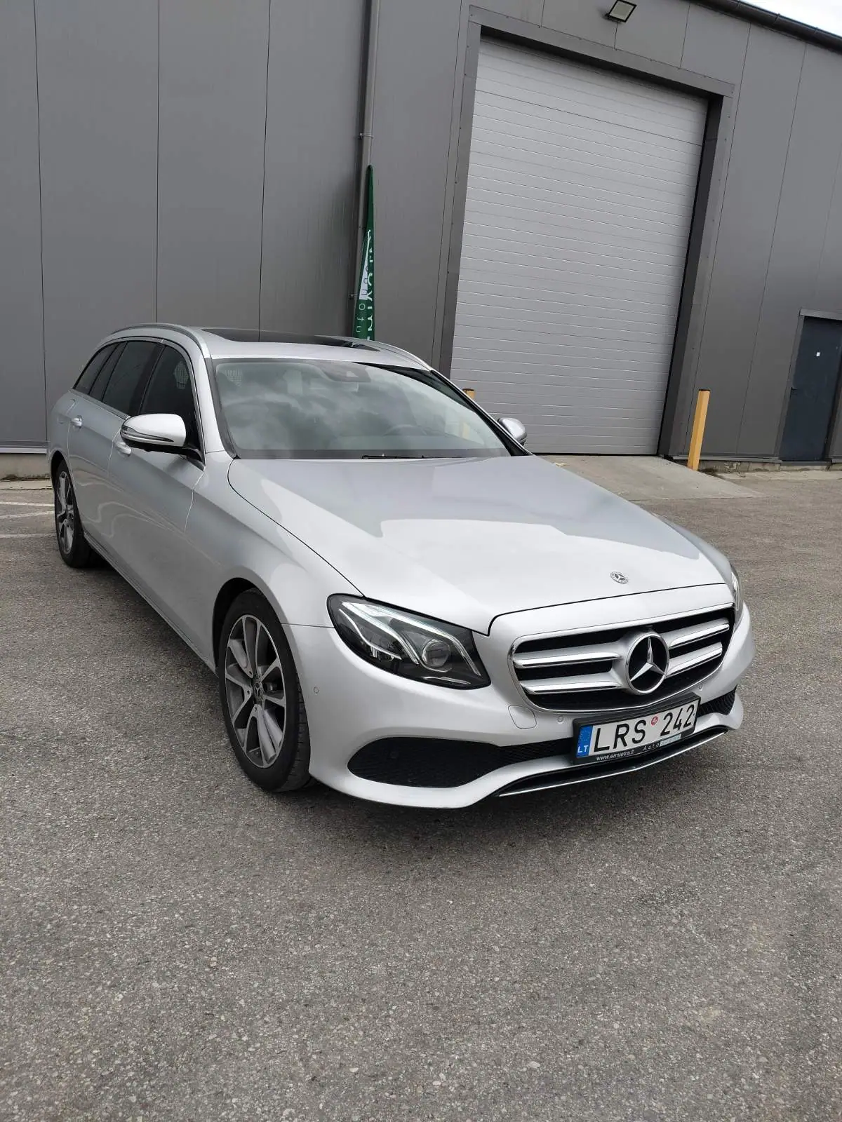 Mercedes-Benz E350 d universalas – 2