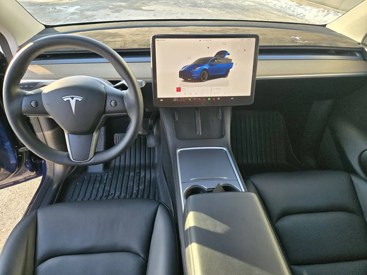 Tesla Model Y elektromobilis – 9
